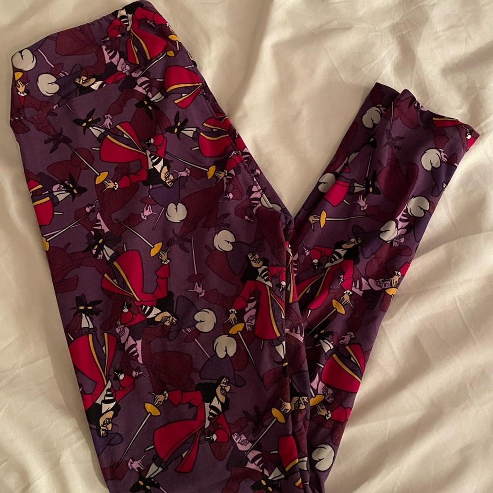 🪝 Lularoe Captain Hook leggings 🪝